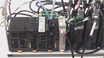使用Simulink PLC Coder为欧姆龙nj系列控制器和其他机器自动化控制器生成IEC 61131结构化文本。