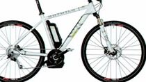 博世的电动自行车系统于2011年春季进入市场。今天，由于它的驱动器性能和出色的响应能力，它被认为是一个基准。越来越多的自行车品牌提供采用博世系统的电动自行车。在开发